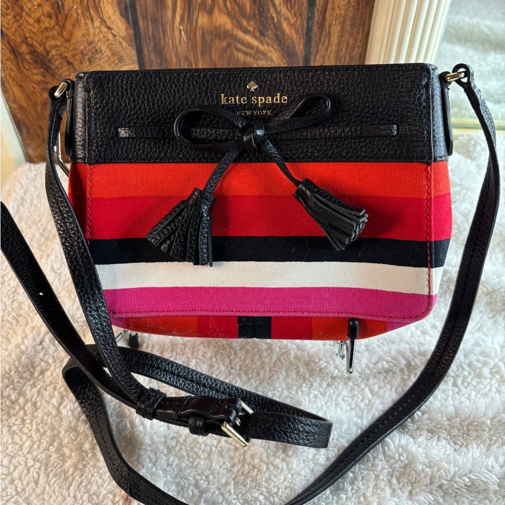 Kate Spade Eniko Crossbody color Multi